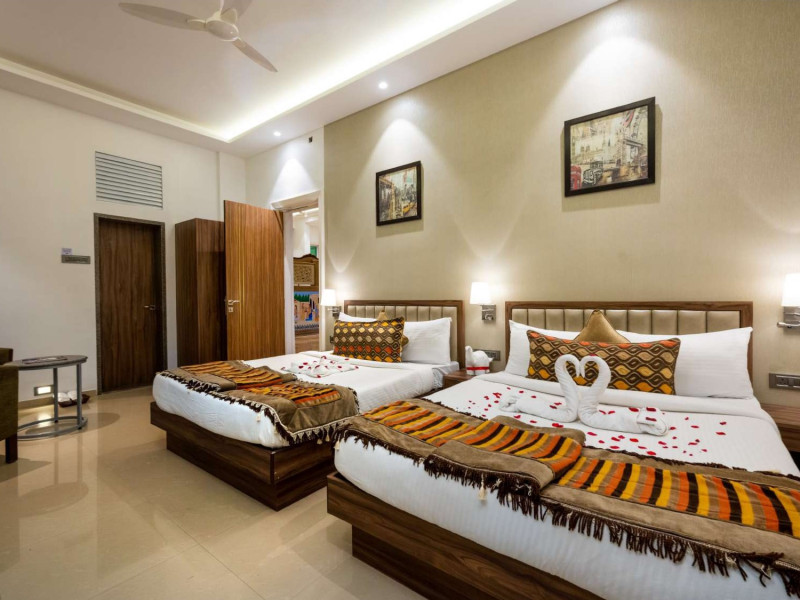 Maharaja Feels,a 4bhk villa with private maharaj suite